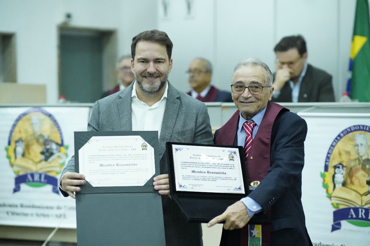 Deputado Alex Redano é homenageado como membro benemérito pela Academia ...
