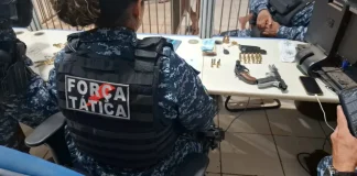 Suspeito é baleado após perseguição policial e trio é preso com drogas e arma em Porto Velho