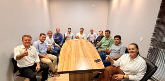 Delegado Flori abre mão de candidatura e declara apoio à Marcos Rogério