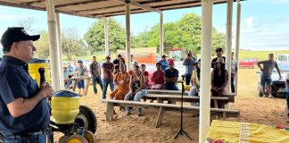 Associação de Campo Novo recebe implementos agrícolas com recurso do deputado Pedro Fernandes