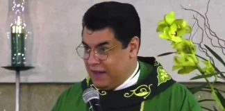 Padre aconselha noiva a cancelar casamento após identificar comportamento controlador do noivo