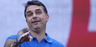 Flávio Bolsonaro diz que olha para o STF com nojo e fala em ser ‘presidente de transição’