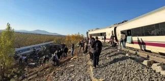 Colisão de trens na Espanha deixa 46 mortos e dezenas de feridos