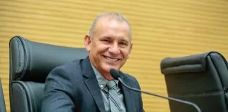 MP pede rejeição de recurso em condenação do deputado Ezequiel Neiva, que continua inelegível