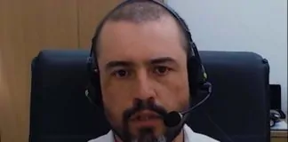 Jovem acusada de matar avô se apresenta com advogado