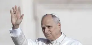 Após críticas de Trump, papa diz que vai continuar protestos contra guerra