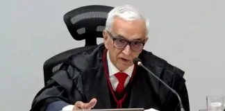 Relator do TRE dá voto duro e aponta inelegibilidade de Acir Gurgacz até 2030