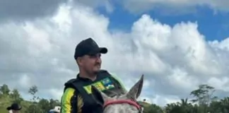 Rafael Fera participa da 3ª Cavalgada Beneficente em Monte Negro e destaca apoio à cultura sertaneja
