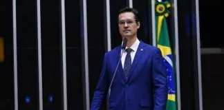 TSE suspende campanha de Deltan Dallagnol ao SenadoO