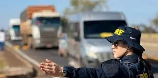 PRF orienta motoristas sobre cuidados antes de pegar a estrada no feriado Revisão do veículo, descanso ad